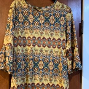 Bell sleeve patterned tunic